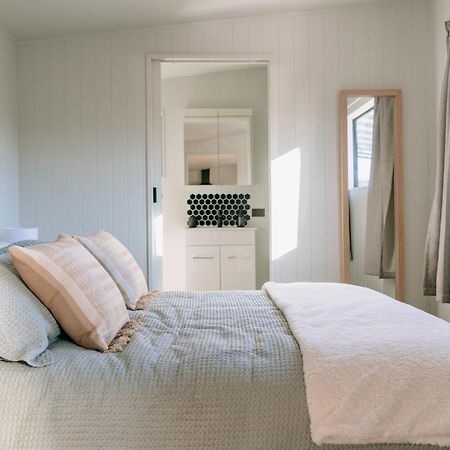 Mountain Cabin - Central, Cosy And Cute With Views Wanaka Exteriér fotografie