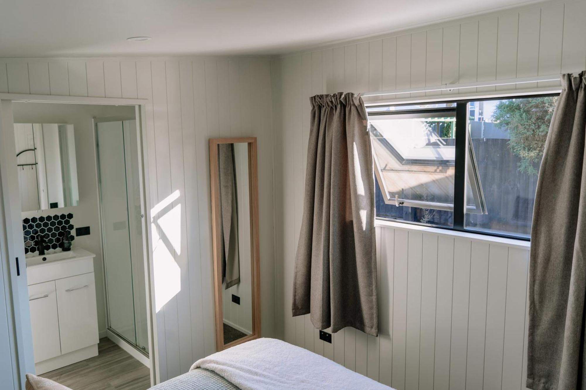 Mountain Cabin - Central, Cosy And Cute With Views Wanaka Exteriér fotografie